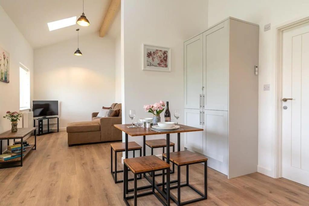 Rose Barn - Luxury Barn Accommodation In The Cotswolds Gretton  Exterior photo